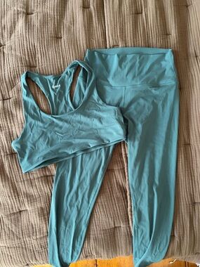 Quince Teal Green Racerback Sports Bra and Matching Leggings